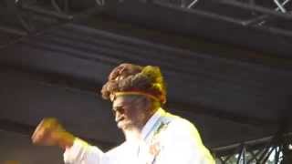 Bunny Wailer Battering Down Sentence amp Dreamland [upl. by Ruamaj379]