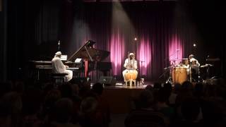 Omar Sosa Sekou Keita Gustavo Ovalles  Minin Nah [upl. by Nelleh]