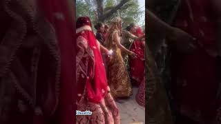 angana mein saiya swimming pool banvaya  viral dulhan dance [upl. by Suisyola98]