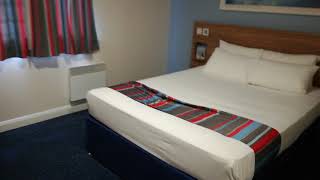 Hotel Travelodge Wembley [upl. by Mini]