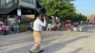 EVANGELIZANDO EN LA PRINCIPAL PLAZA DE QUEENS NUEVA YORK 🇺🇸 PASTOR HUGO ALBORNOZ [upl. by Chaworth3]