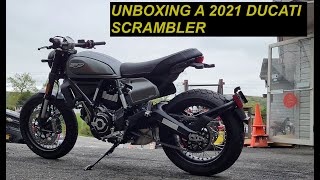 DUCATI  Presenta la Nuova Scrambler Icon Full Throttle Nightshift per il 2023 [upl. by Higley]