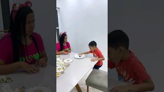 Cute prank mom 🤣🍬🍭👩🏻💕👶🏻😇😋 [upl. by Beryl661]