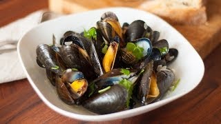 Eng Sub法式白酒贻贝 Moules Marinières Recipe [upl. by Ahtibbat440]