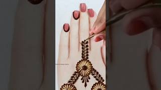 Simple back hand mehndi design  Back hand mehndi design simple  mehndidesigns mehndi [upl. by Ikkaj956]