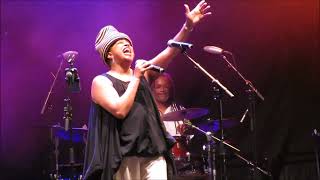 Ranky Tanky with Lisa Fischer  Grandmas Hands Bill Withers  71324  Springfield Jazz Festival [upl. by Nylannej]