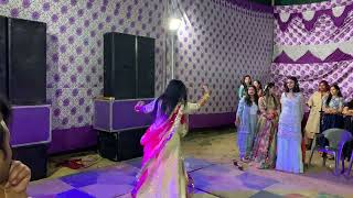 Bindiya chamkegi dance video  sonam shekhawat  Mahila sangeet  bindiya chamkegi song [upl. by Kashden675]