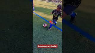 Passement de jambe football ur7 cr7 neymar adidas girl sports footballskills [upl. by Teiluj]