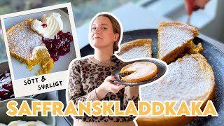 Saffranskladdkaka  med vit choklad rårörda lingon och grädde  mums [upl. by Leanard]