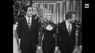 Raffaella Carrà  Chissà se va  Canzonissima 1971 [upl. by Anirat486]