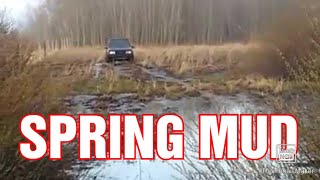 CHEVY TRACKER ON 33s IN DEEP MUD HOLE suzuki sidekick sunrunner vitara escudo [upl. by Aihsik]