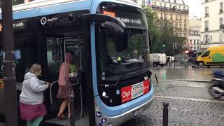 départ dun bluebus bollore et un bluebus se 6 des lignes 20 et 71 [upl. by Jacobba]