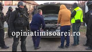 Momentul in care un caine politist gaseste droguri langa Timisoara [upl. by Ferriter708]