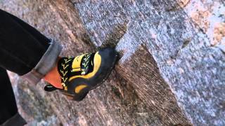 Double Shot V9  Rumbling Bald Bouldering [upl. by Ecissej358]