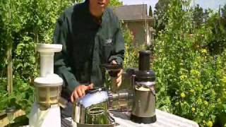 Choosing the right juicer with John Kohler [upl. by Bourke]