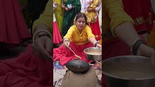 Na pahle Aandhi Hawa food navratrispecial vlog streetfood dance short video viral [upl. by Lenahtan405]