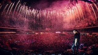 Martin Garrix Dancing During In The Name of Love Summerburst 2018 [upl. by Eoz]