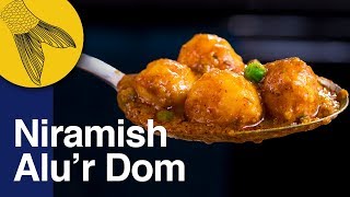 Niramish Aloor Dum Bengali Recipe  Easy Aloo Dum without Onion amp Garlic  Bhoger Alur Dom [upl. by Polad]