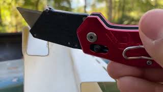 How to replace a vinyl siding corner easy [upl. by Elaval]