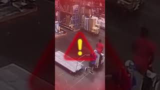 🔎PAY ATTENTION🔍 forklift east2westsafetyplus shortvideo shorts short forkliftcertified wild [upl. by Robers]