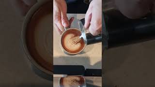 Rosetta made simple latteartbasic barista latteeart coffeelatteart [upl. by Raddatz888]