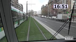 Prenez le tramway de la porte dIvry à la porte de la Chapelle [upl. by Colinson331]