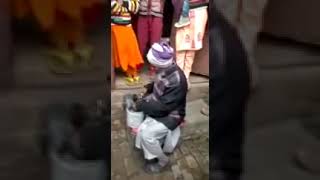 offo dharrate kaat rahi hai original video [upl. by Enilehcim]