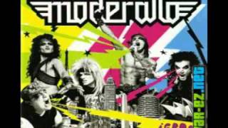 Moderatto  Mil Demonios Letra [upl. by Adlig]