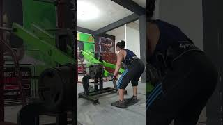 Mechine barbell rowingnatural bodybuilderold school [upl. by Ardnnek]