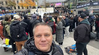 Snowboard mitt på Sergels torg i Stockholm Gilla och följ [upl. by Meingolda760]