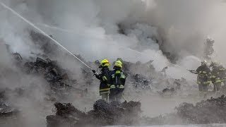 Großbrand in Edt bei Lambach Zweite Einsatzphase vom 15 Dezember 2013 [upl. by Bassett365]