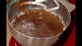 Receta para preparar Bizcocho de Chocolate sin Huevo [upl. by Anawk]