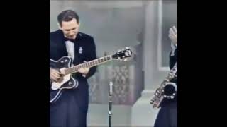 Dos Músicos tremendos Boots Randolph amp Chet Atkins  Yakety Sax Live 1963 [upl. by Etnaihc]