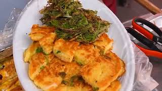 A lovely Korean Grandmas pancake Pajeon Korean street food [upl. by Karney]