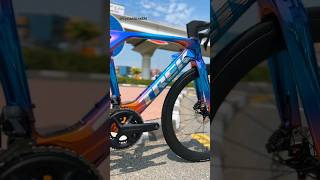 Trek Madone SLR 7 Gen 7 in Chroma UltraIridescent  Roadbike  Project One shorts cycling [upl. by Roxanne]