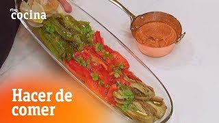 Cómo hacer Escalivada con salsa romesco  Hacer de comer  RTVE Cocina [upl. by Fairleigh]