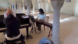 Deng Yiqun quotBeruhige den Sturm und die Wellenquot  Konzertstück für Guzheng und Klavier im Kloster [upl. by Bridges664]