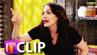 Kylie Jenner amp Kendall Jenner Dissed On 2 Broke Girls [upl. by Ytsirhc907]