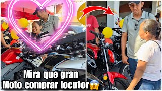 Moto nueva para locutorGricelda asta más lo abrazo cuando dijo que era para su chaparrita😱 [upl. by Yelahc272]