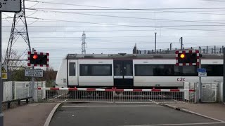 Rainham level crossing Essex [upl. by Joaquin247]