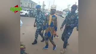 MOMENT ALAAFIN OF OYO AND OONI OF IFE EMBRACED EACHOTHER AT OLOFAS PALACE [upl. by Medora]