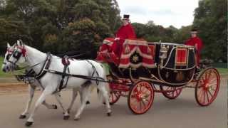 Queens car Daimler DS420 and Queens coaches [upl. by Possing313]