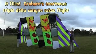 It flies Grahams enormous Triple Delta Conyne kite takes flight [upl. by Aloisia]