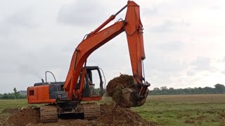 PROSES PEMBUATAN IRIGASI WARGA PAKAI EXCAVATOR HITACHI ZulFikar26blacksweetvidiofiral [upl. by Annazus]