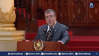 Bernardo Arévalo reacciona por improbación de estado de Calamidad en el Congreso [upl. by Silrak]