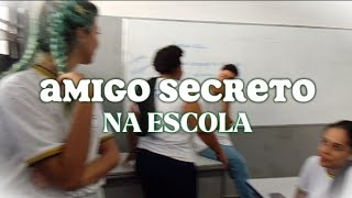 Amigo secreto na escola 🏫🤭🎁  Mona Moura [upl. by Eugenius159]