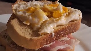 Croque madame αλά ελληνικά [upl. by Garrek]