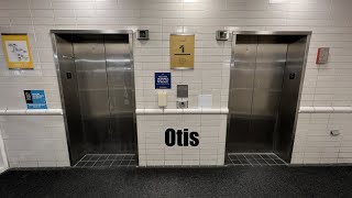 Glass Otis Hydraulic Elevators at the Oakbrook Center Yellow Garage in Oak Brook IL [upl. by Bergquist]