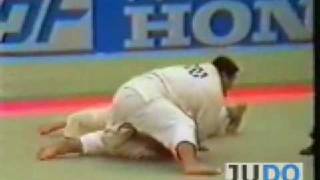 JUDO 1982 Jigoro Kano Cup Yasuhiro Yamashita 山下泰裕 JPN  Alexei Tiurin RUS [upl. by Esinyt]