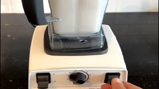 Vitamix White 5200 Blender Professional Grade Self Cleaning Review How To Clean The Vitamix [upl. by Guillermo]